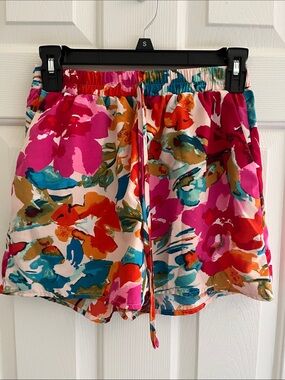 Bright Floral Drawstring Bermuda Shorts - Pink Multicolor